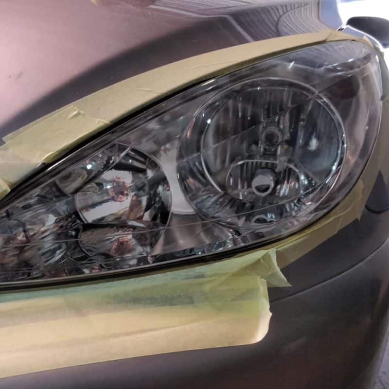 Afplakken van de koplamp en eindresultaat